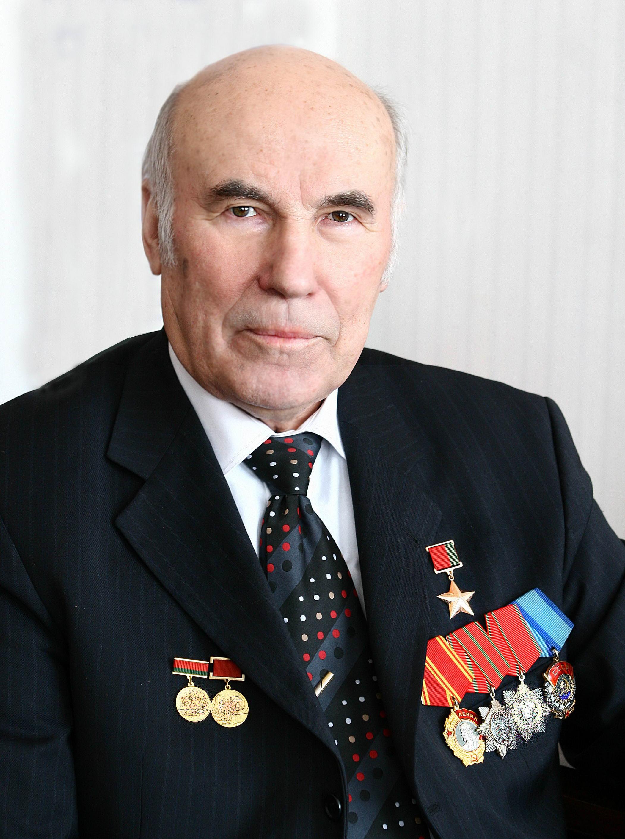 Высоцкий Михаил Степанович